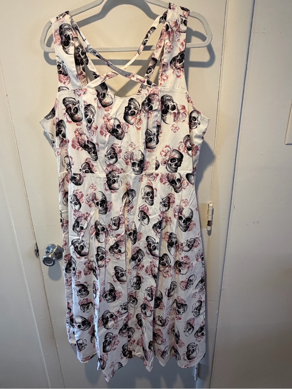 torrid White Midi Dress with Black Skull & Pink Rose Print